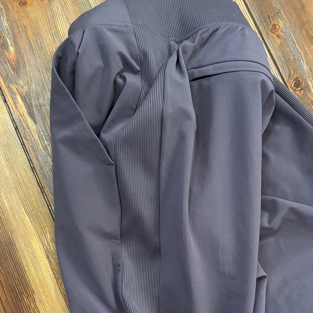 Athleta Brooklyn Ankle Pant Mauve/Purple size 6 - Picture 10 of 10